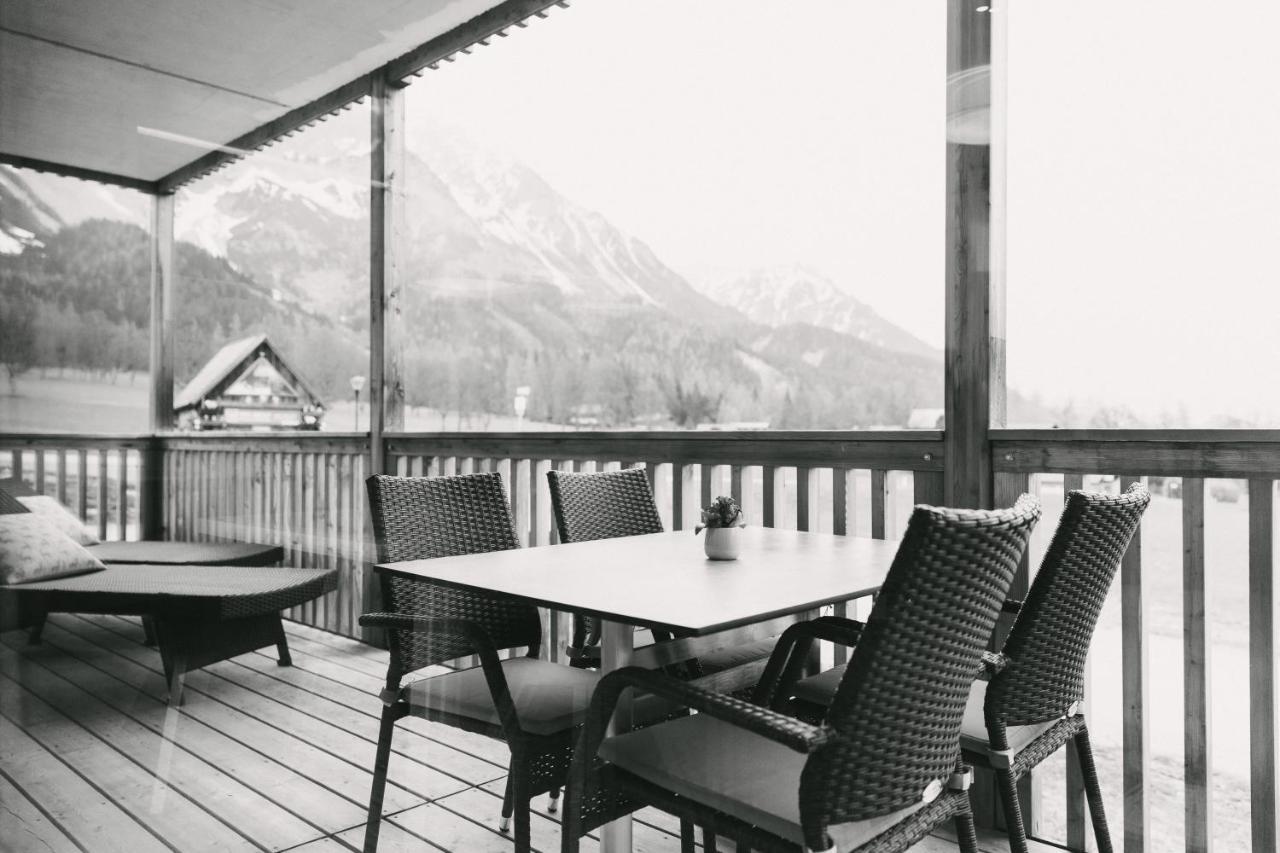 Chalet Village By Apart4You Ramsau am Dachstein Bagian luar foto